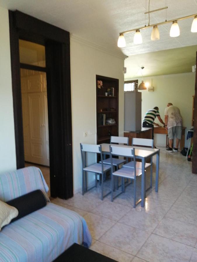 Primavera Appartement Tot 7 Personen Ideaal Voor Backpackers 阿罗纳 外观 照片